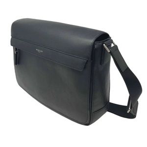 Michael Kors leather bag